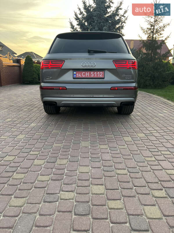 Внедорожник / Кроссовер Audi Q7 2016 в Львове