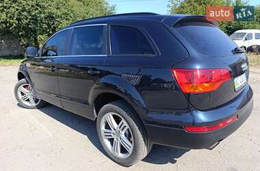 Внедорожник / Кроссовер Audi Q7 2007 в 