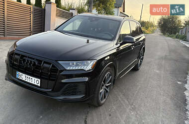 Внедорожник / Кроссовер Audi Q7 2020 в 