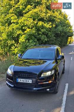 Внедорожник / Кроссовер Audi Q7 2007 в 