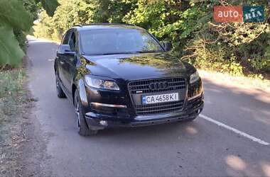 Внедорожник / Кроссовер Audi Q7 2007 в 