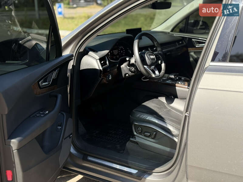Позашляховик / Кросовер Audi Q7 2017 в Львові фото 12 Позашляховик / Кросовер Audi Q7 2017 в Львові