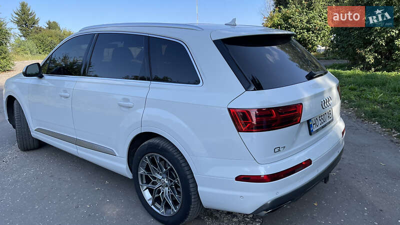 Позашляховик / Кросовер Audi Q7 2019 в Тернополі