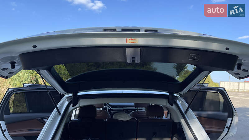 Позашляховик / Кросовер Audi Q7 2019 в Тернополі