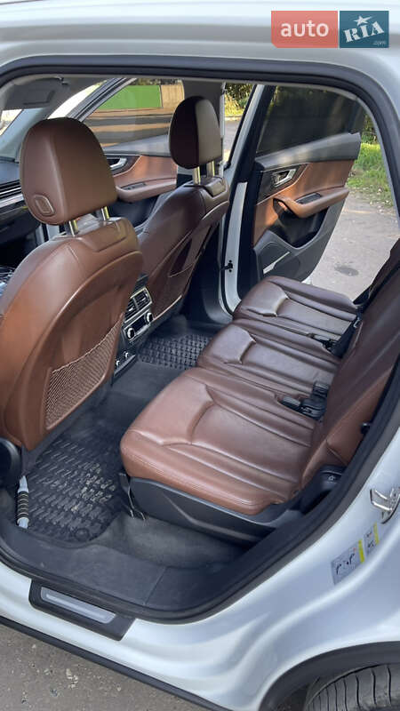 Позашляховик / Кросовер Audi Q7 2019 в Тернополі