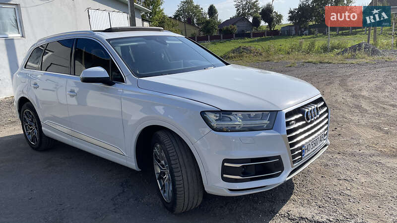 Позашляховик / Кросовер Audi Q7 2019 в Тернополі