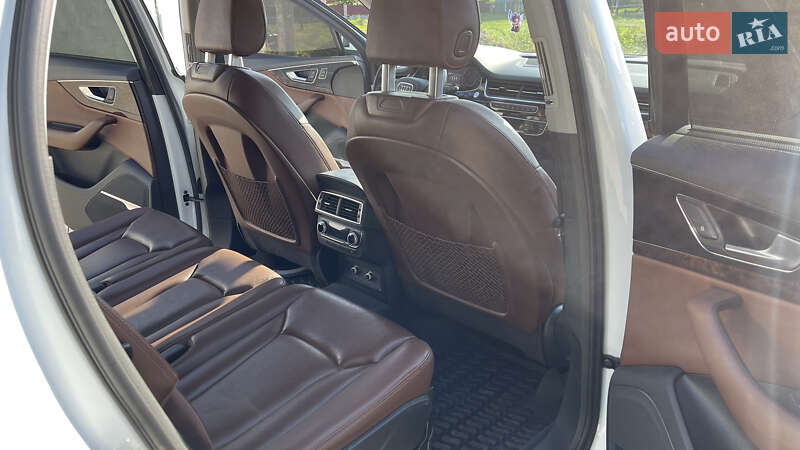 Позашляховик / Кросовер Audi Q7 2019 в Тернополі