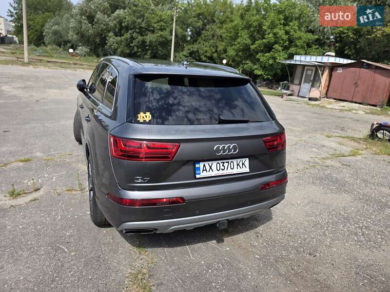 Позашляховик / Кросовер Audi Q7 2018 в Харкові