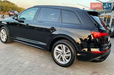 Внедорожник / Кроссовер Audi Q7 2023 в 