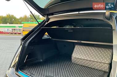 Внедорожник / Кроссовер Audi Q7 2023 в 