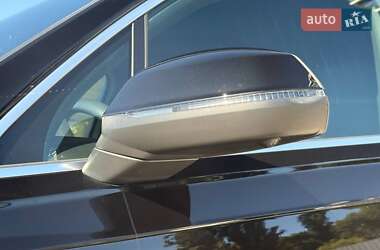 Позашляховик / Кросовер Audi Q7 2019 в 