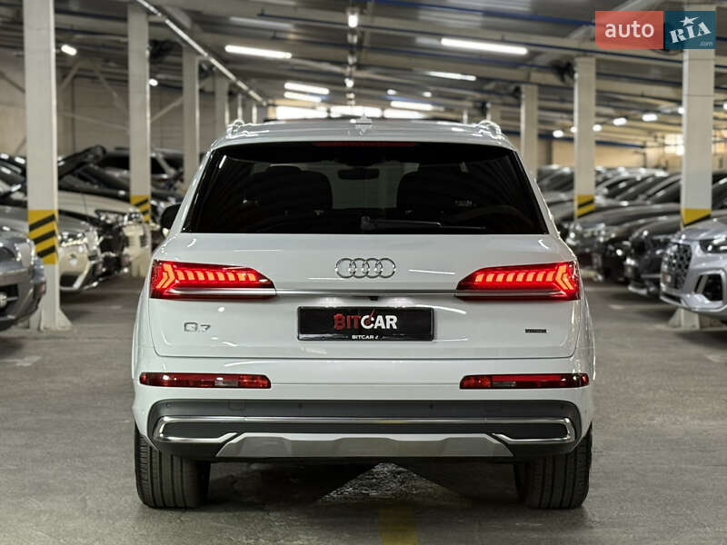 Позашляховик / Кросовер Audi Q7 2021 в Одесі фото 15 Позашляховик / Кросовер Audi Q7 2021 в Одесі