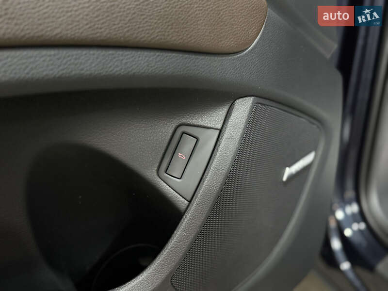 Позашляховик / Кросовер Audi Q7 2012 в Одесі
