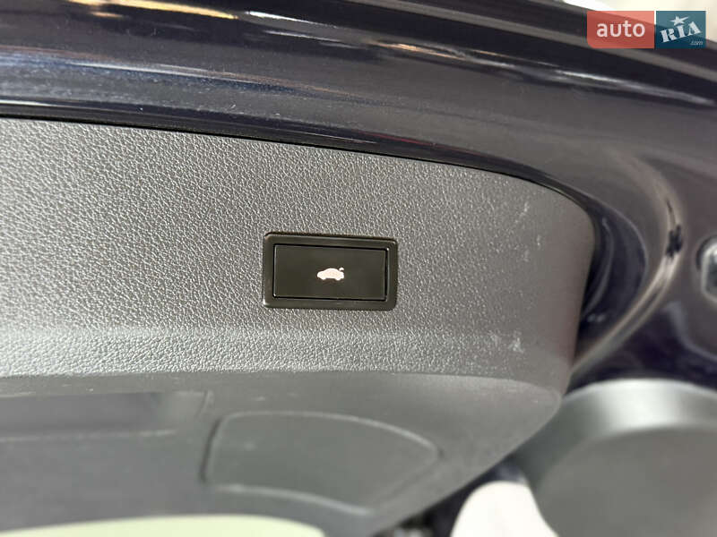 Позашляховик / Кросовер Audi Q7 2012 в Одесі