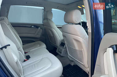 Внедорожник / Кроссовер Audi Q7 2015 в 