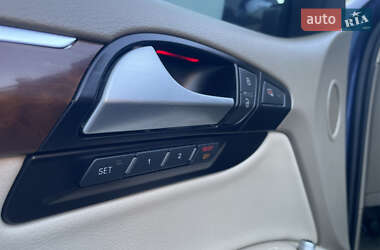 Внедорожник / Кроссовер Audi Q7 2015 в 