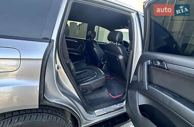 Позашляховик / Кросовер Audi Q7 2007 в 