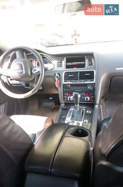 Позашляховик / Кросовер Audi Q7 2006 в 