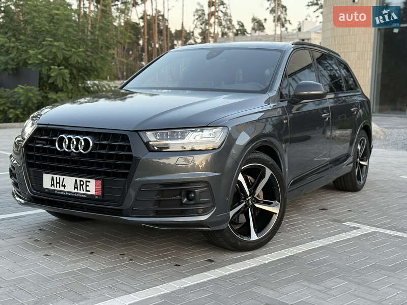 Позашляховик / Кросовер Audi Q7 2018 в Києві