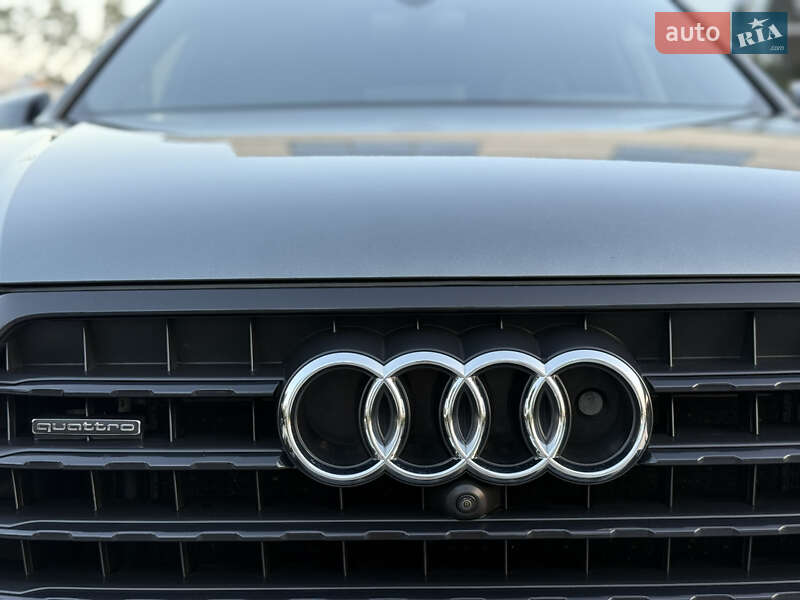 Позашляховик / Кросовер Audi Q7 2018 в Києві