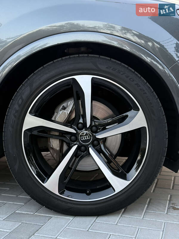 Позашляховик / Кросовер Audi Q7 2018 в Києві