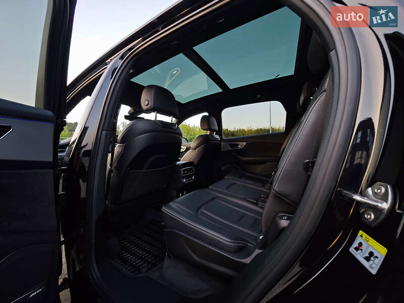 Позашляховик / Кросовер Audi Q7 2018 в Дубні фото 50 Позашляховик / Кросовер Audi Q7 2018 в Дубні
