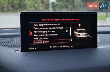 Позашляховик / Кросовер Audi Q7 2018 в 