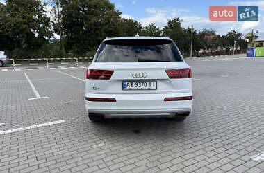Позашляховик / Кросовер Audi Q7 2018 в 