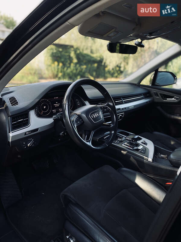 Позашляховик / Кросовер Audi Q7 2018 в Кременчуці