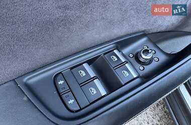 Внедорожник / Кроссовер Audi Q7 2015 в 