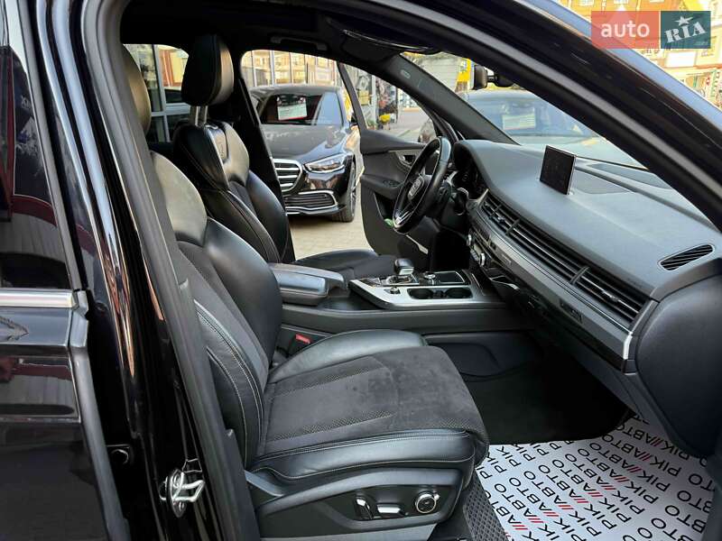 Внедорожник / Кроссовер Audi Q7 2016 в Львове