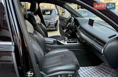 Позашляховик / Кросовер Audi Q7 2016 в 