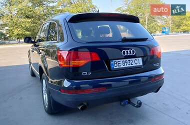 Внедорожник / Кроссовер Audi Q7 2006 в 