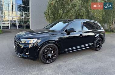 Внедорожник / Кроссовер Audi Q7 2024 в 