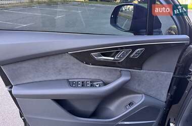 Внедорожник / Кроссовер Audi Q7 2024 в 