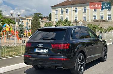 Внедорожник / Кроссовер Audi Q7 2015 в Измаиле