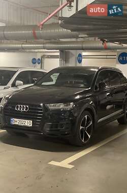Внедорожник / Кроссовер Audi Q7 2015 в Измаиле