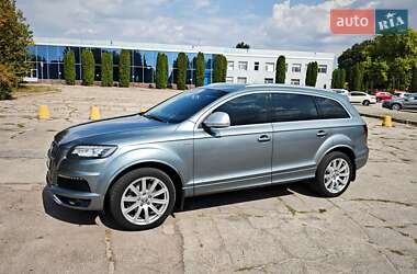 Позашляховик / Кросовер Audi Q7 2008 в 