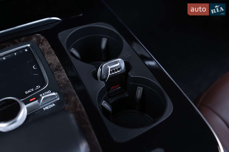 Внедорожник / Кроссовер Audi Q7 2019 в Киеве фото 20 Внедорожник / Кроссовер Audi Q7 2019 в Киеве