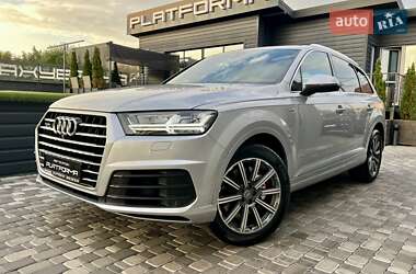 Позашляховик / Кросовер Audi Q7 2017 в 