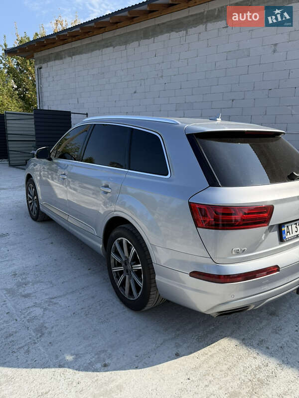Внедорожник / Кроссовер Audi Q7 2017 в Киеве