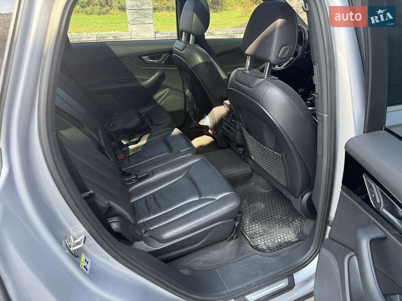 Внедорожник / Кроссовер Audi Q7 2017 в Киеве