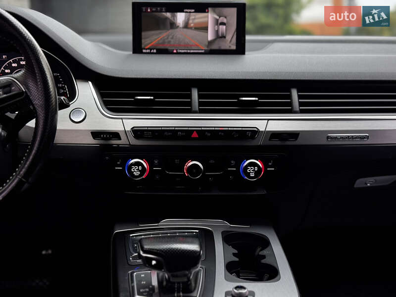 Внедорожник / Кроссовер Audi Q7 2015 в Ивано-Франковске