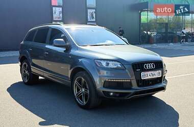 Позашляховик / Кросовер Audi Q7 2013 в 