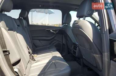 Внедорожник / Кроссовер Audi Q7 2021 в 