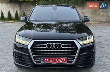 Внедорожник / Кроссовер Audi Q7 2016 в 