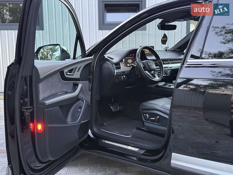 Внедорожник / Кроссовер Audi Q7 2016 в Ровно фото 51 Внедорожник / Кроссовер Audi Q7 2016 в Ровно