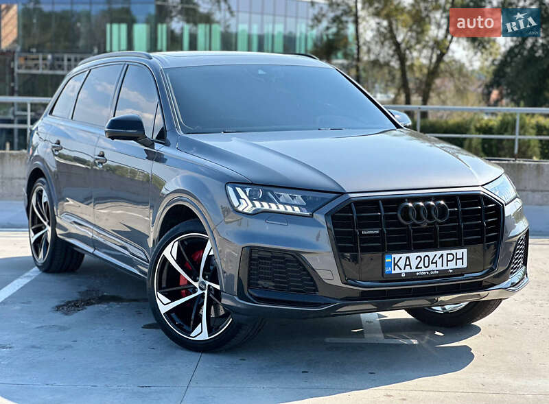 Внедорожник / Кроссовер Audi Q7 2019 в 