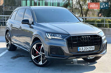 Внедорожник / Кроссовер Audi Q7 2019 в 