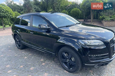 Позашляховик / Кросовер Audi Q7 2015 в 